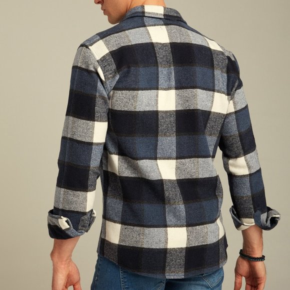 Man's Plaid Flannel Blue Shirt - Picture 5 of 5